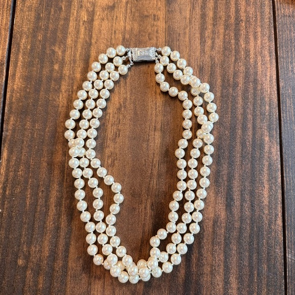 Carolee Faux Pearl Necklace - Picture 1 of 4